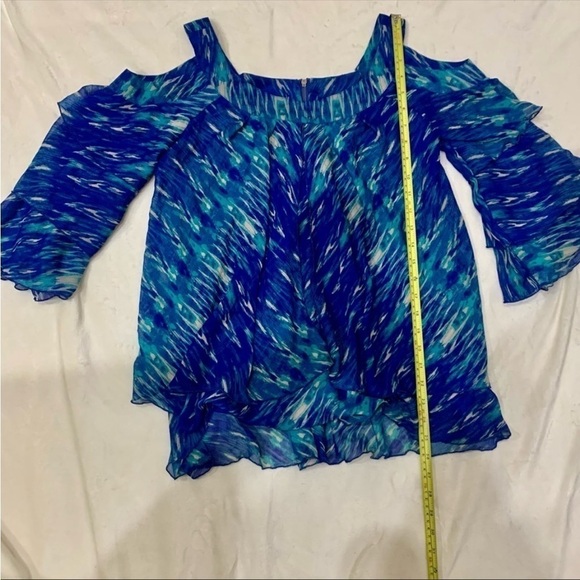 NWT Teal Blue Blouse XS Hot in Hollywood Cold Shoulder Layered Bell Sleeves - Picture 14 of 16